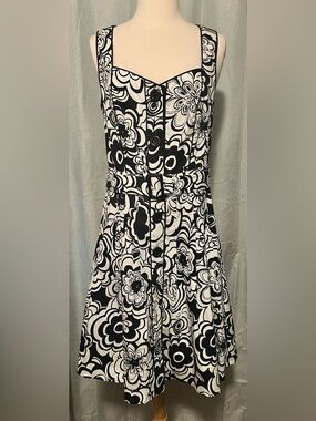 Spense Black & White Floral Button-Front Dress